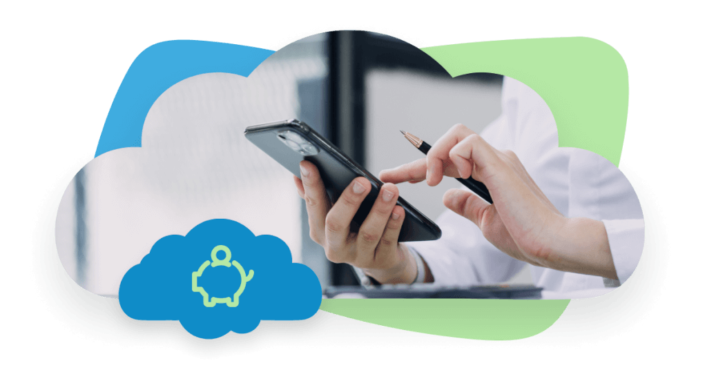 manos con móvil y boli